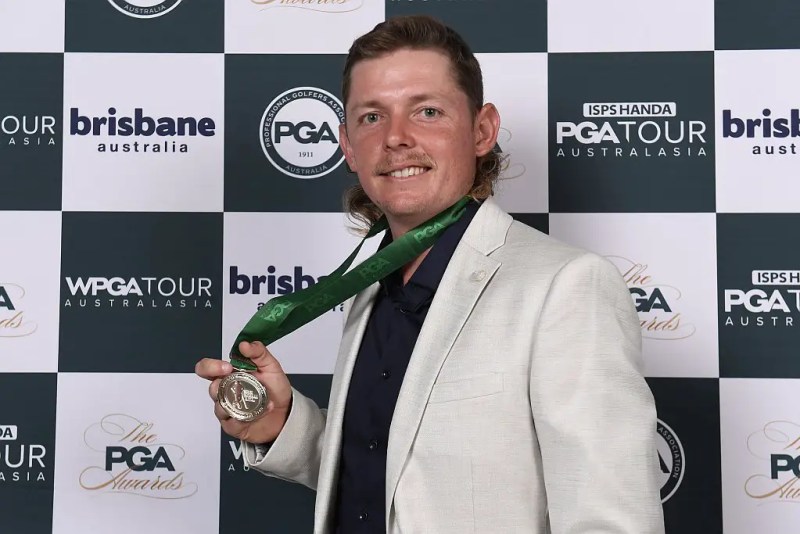Cameron Smith memenangkan Medali Greg Norman kedua pada upacara Penghargaan PGA